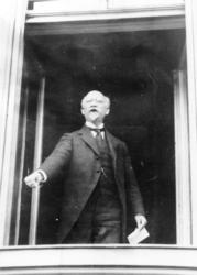 9. November 1918, Philipp Scheidemann ruft die Republik aus